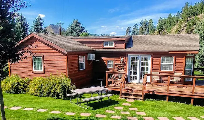 Cabins at Creekside 2