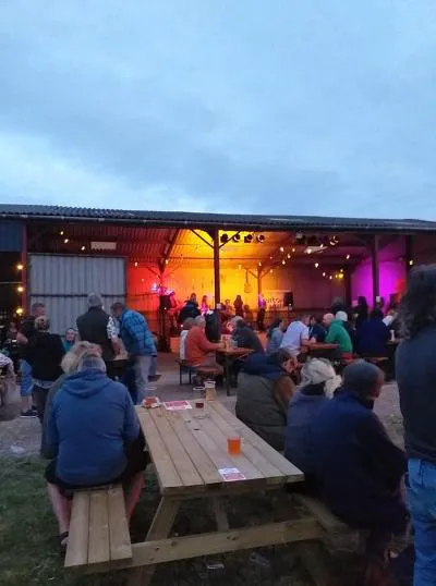 Tuckers Grave Inn & Campsite 8