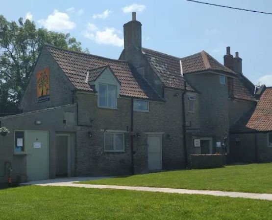 Tuckers Grave Inn & Campsite