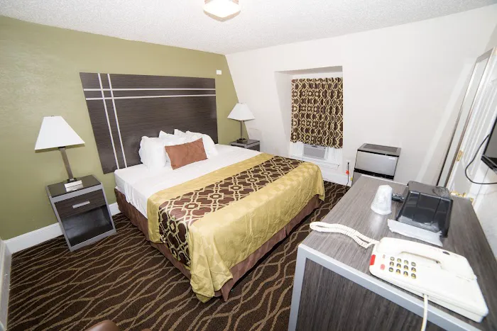 Wildwood Inn, a Travelodge by Wyndham 6