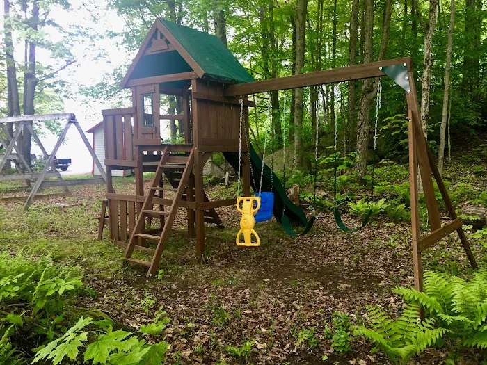 Pecks Lake Resort 6