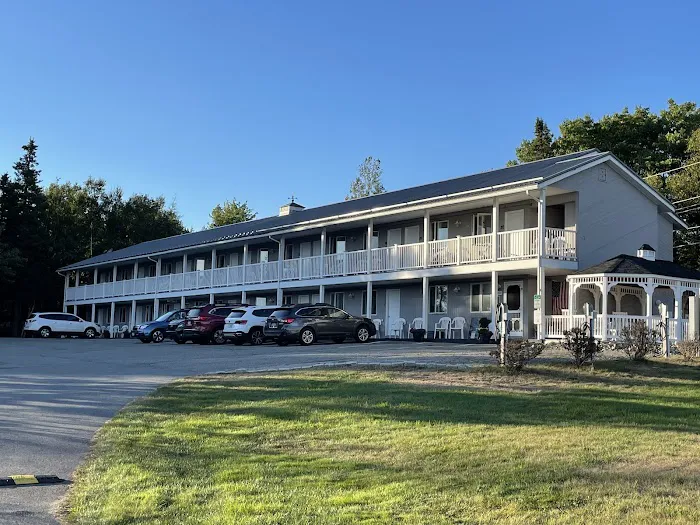 Seawall Motel and TideWatch Suites 6