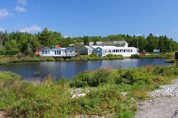 Seawall Motel and TideWatch Suites 4
