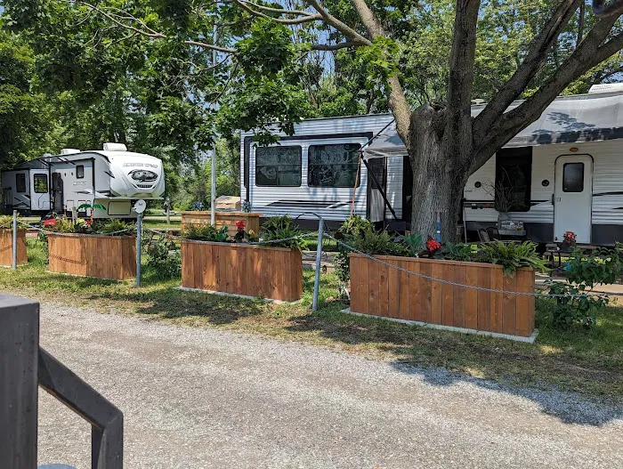 Grenville Park Camping & Rv Park 2