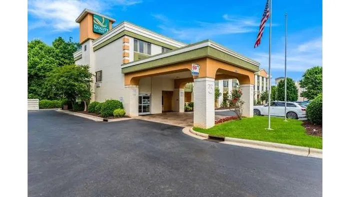 Quality Inn Huntersville near Lake Norman 6