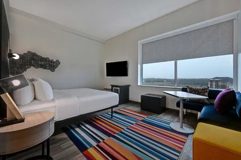 Aloft Mooresville 5