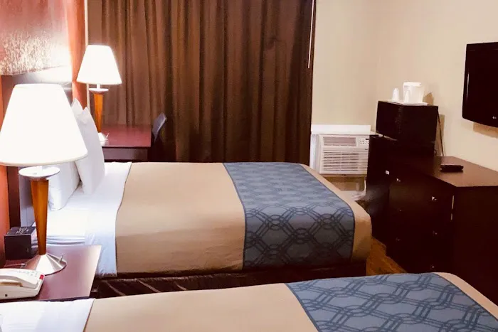 Econo Lodge Inn & Suites Old Saybrook - Westbrook 5