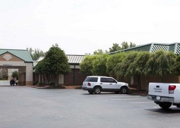 Quality Inn 6