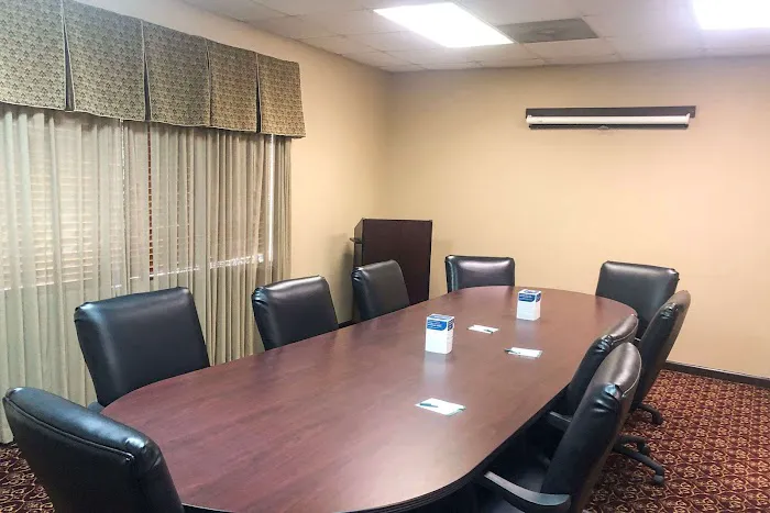 Quality Inn 7