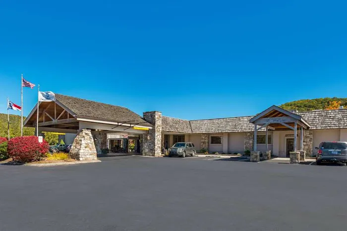 Best Western Mountain Lodge at Banner Elk 9