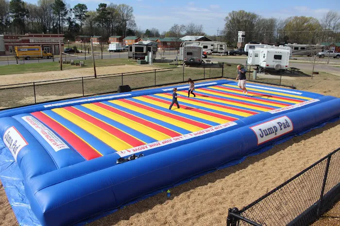 Jellystone Park™ Memphis 6
