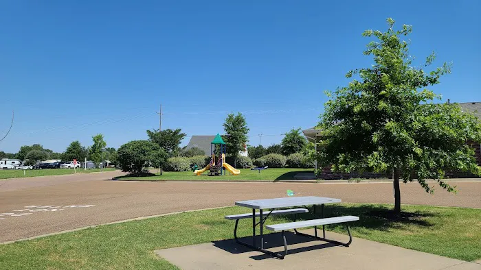 EZ Daze RV Park 3