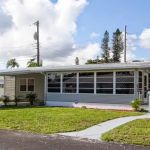 Vista del Lago MH & RV Resort