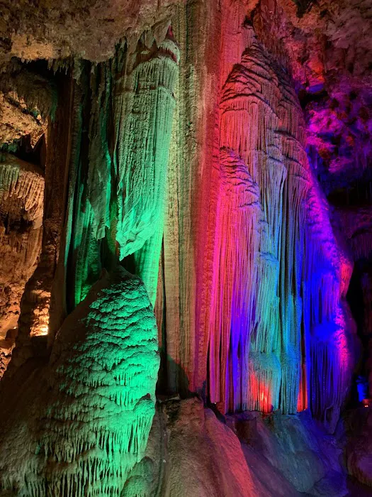 Meramec Caverns Natural Campground 8