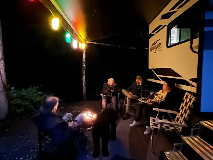 Hidden Waters RV Park, Campground & Outdoors 8