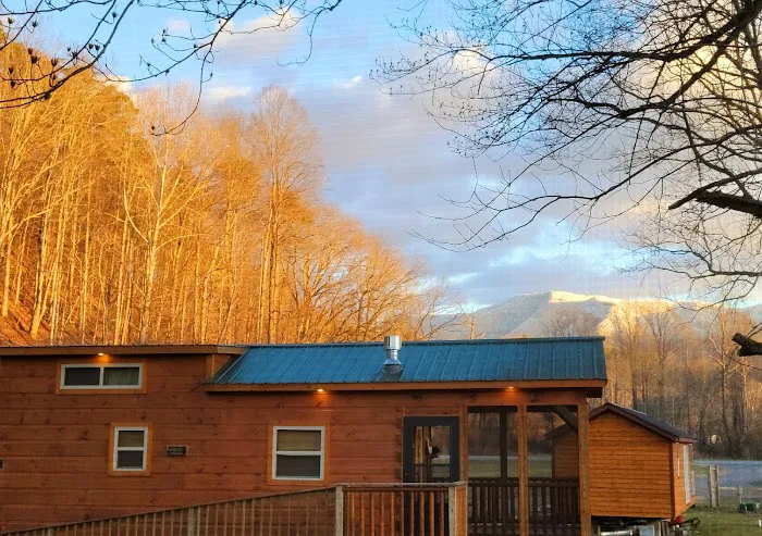 Mountain Riders Riverfront Camping 9