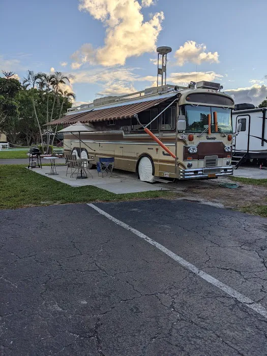 Palm Beach Traveler RV Park 7