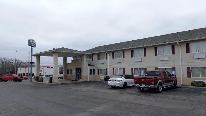 Days Inn by Wyndham Osage Beach Lake of the Ozarks 2