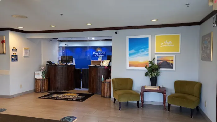 Days Inn by Wyndham Osage Beach Lake of the Ozarks 3