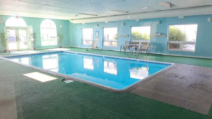 Days Inn by Wyndham Osage Beach Lake of the Ozarks 5
