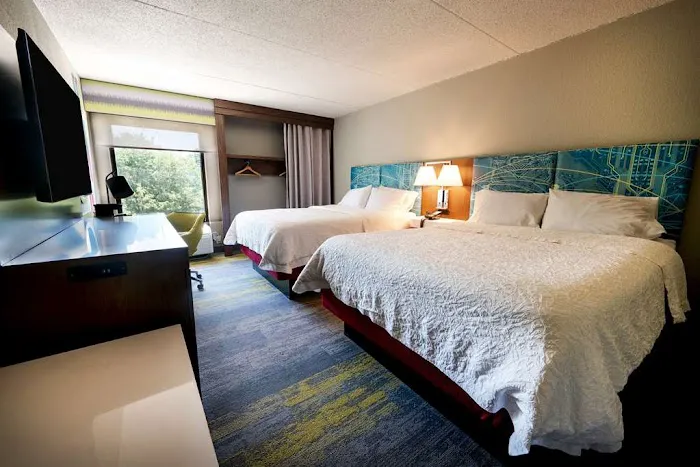 Hampton Inn Flemington 7