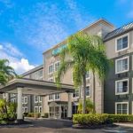 La Quinta Inn & Suites by Wyndham Naples East (I-75)