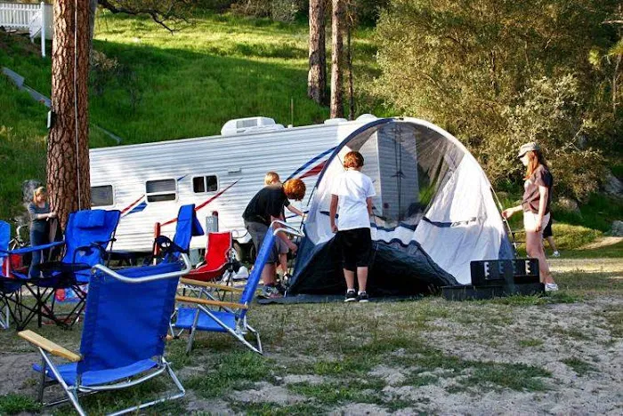 High Sierra RV & Mobile Park 0