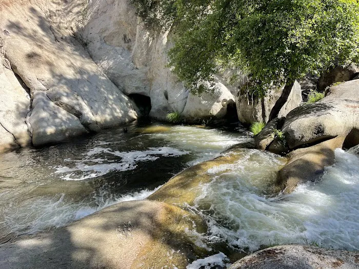 High Sierra RV & Mobile Park 7