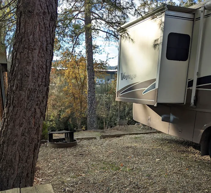 High Sierra RV & Mobile Park 8