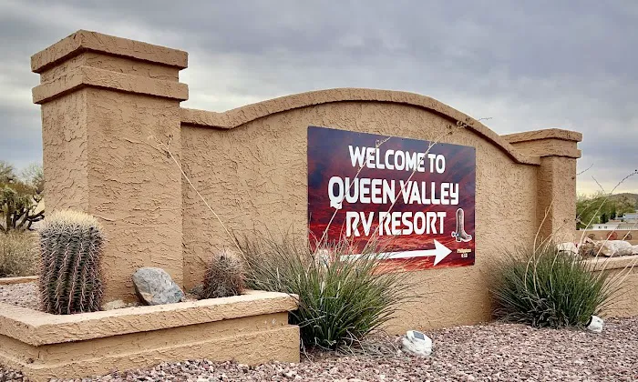 Mac Gavins Queen Valley RV Res 2
