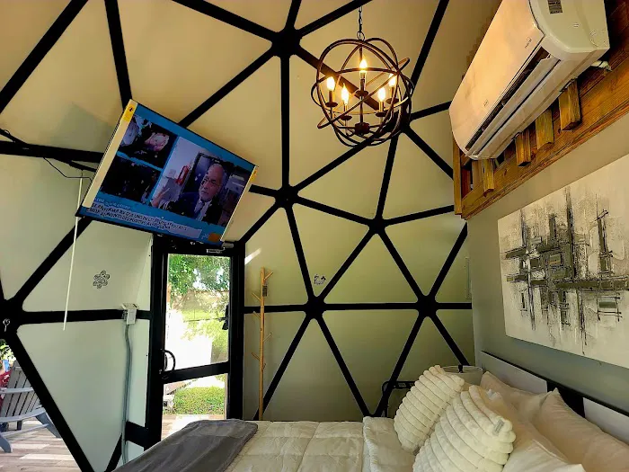 Domo de Las Flores Villas Termales Motorhome and RV Park 8