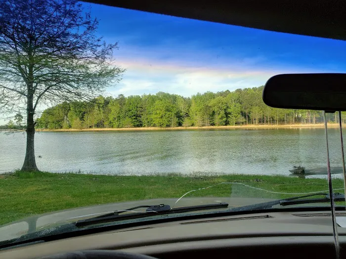 Lake Columbia RV Park 9