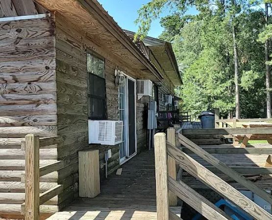 Bass Haven Lodge / RV