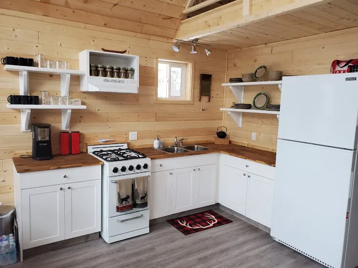 Lucky Strike Lakeside Cabins and Campground 5