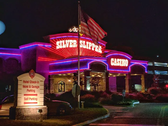 Silver Slipper Casino Hotel 6