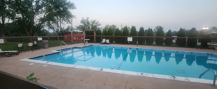 Quality Inn 6