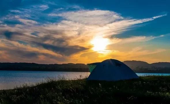 Tips for Fishing and Camping on a Budget: Enjoy Affordable Outdoor Adventures