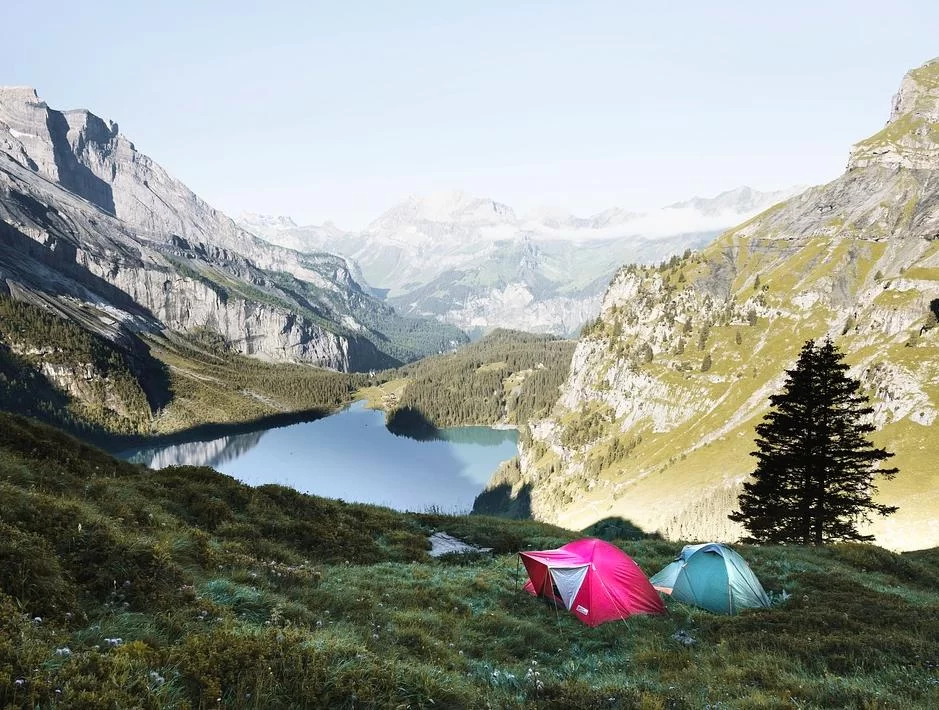 The Best Camping Spots Near Scenic Mountain Ranges: Top Destinations for Outdoor Adventure