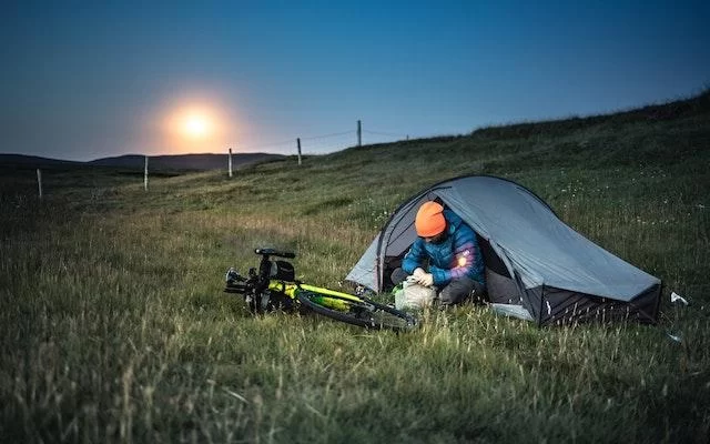 How to Combine Camping with Biking Near Trails for a Perfect Adventure