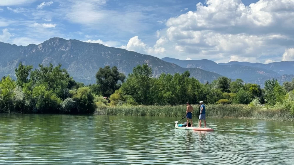 Best Camping Parks Near Lakes with Paddleboard Rentals for Your Next Adventure