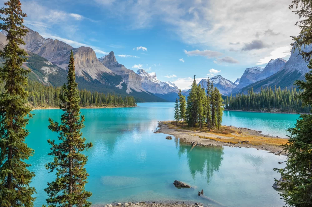 Best Campgrounds for Fishing and Boating in 2025: Top Destinations for Outdoor Adventures