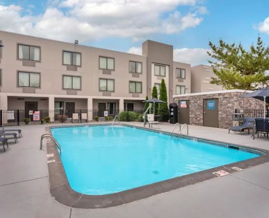 Best Western Plus Bowling Green