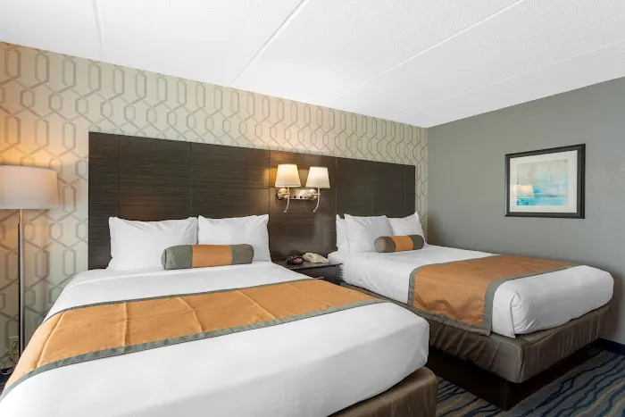 Best Western Plus Bowling Green 2