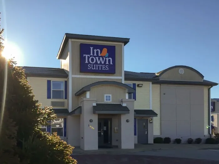 InTown Suites Extended Stay Bowling Green KY 8
