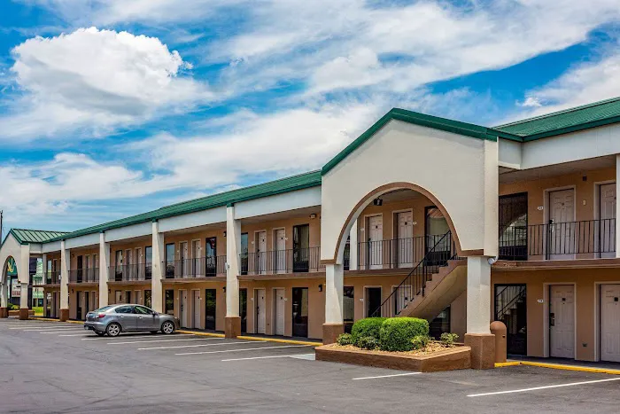 Quality Inn 3