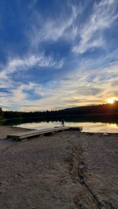 Surveyors Lake Camping 7