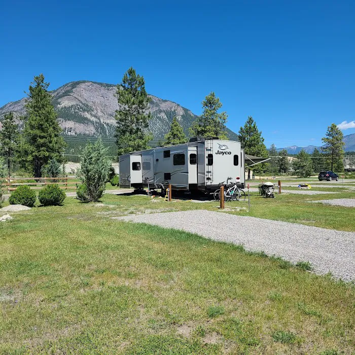 Black Sheep Camp Kootenay River 5