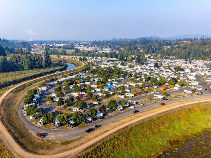 Brookhollow RV Park 0