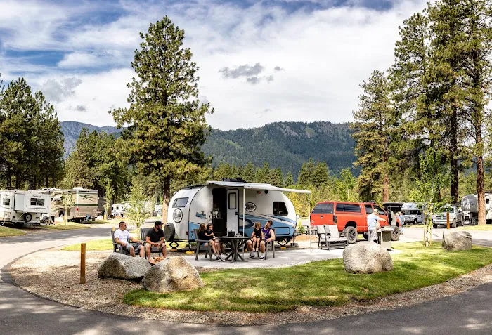 Leavenworth / Pine Village KOA Holiday 6