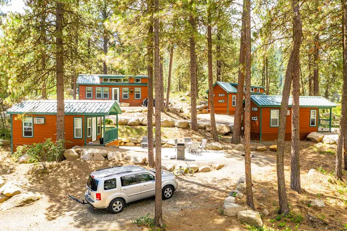 Leavenworth / Pine Village KOA Holiday 9